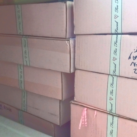 NEW TOO FACED BEAUTY MYSTERY BOX RESALE RESELLER MAKEUP 3 PIECE LOT BUND… - Picture 8 of 8